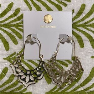 True to Form Gold Earrings